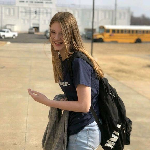 Meet your Posher, Deviny - Picture 1 of 1